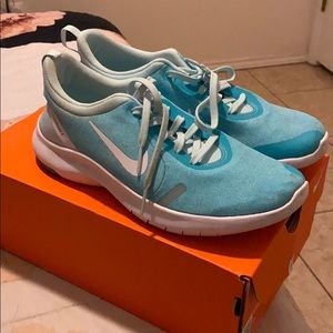 Woman Nike Flex Experience RN 8